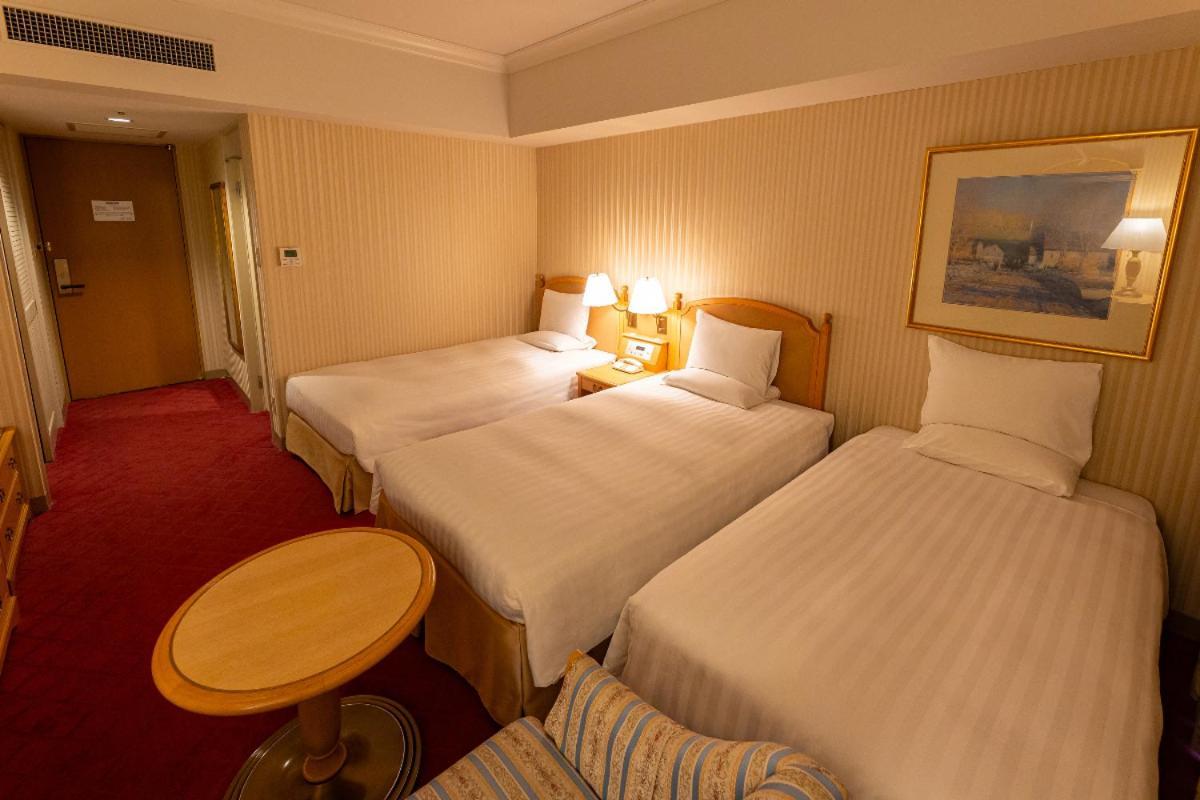 Hotel Okura Jr Huis Ten Bosch Sasebo Exteriér fotografie A room at the hotel