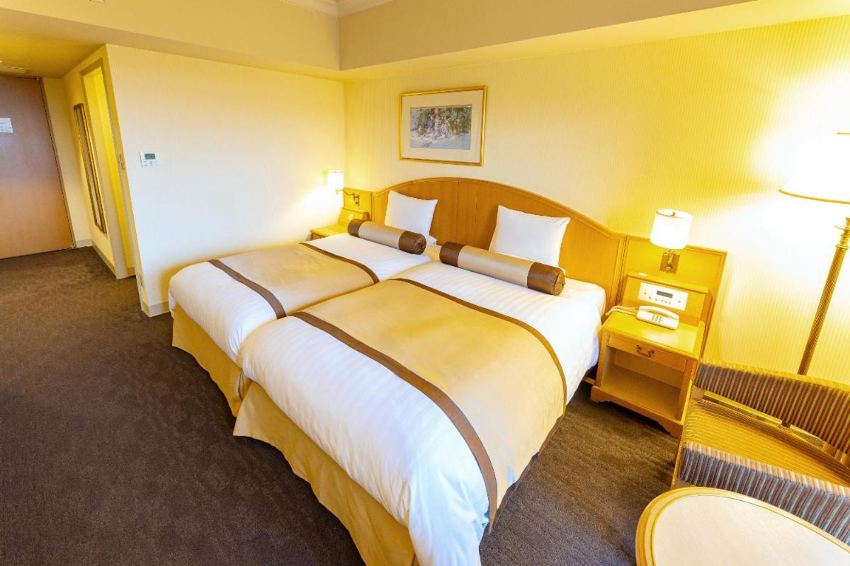 Hotel Okura Jr Huis Ten Bosch Sasebo Exteriér fotografie A typical hotel room